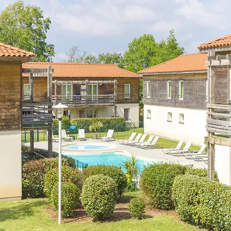 Apartamento In France With Views Aureilhan (Landes)